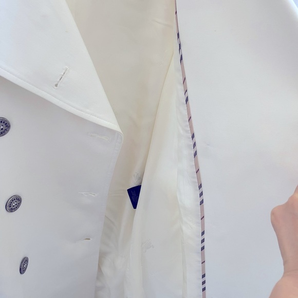 ❤️Authentic BURBERRY white silver trench coat - Picture 12 of 14